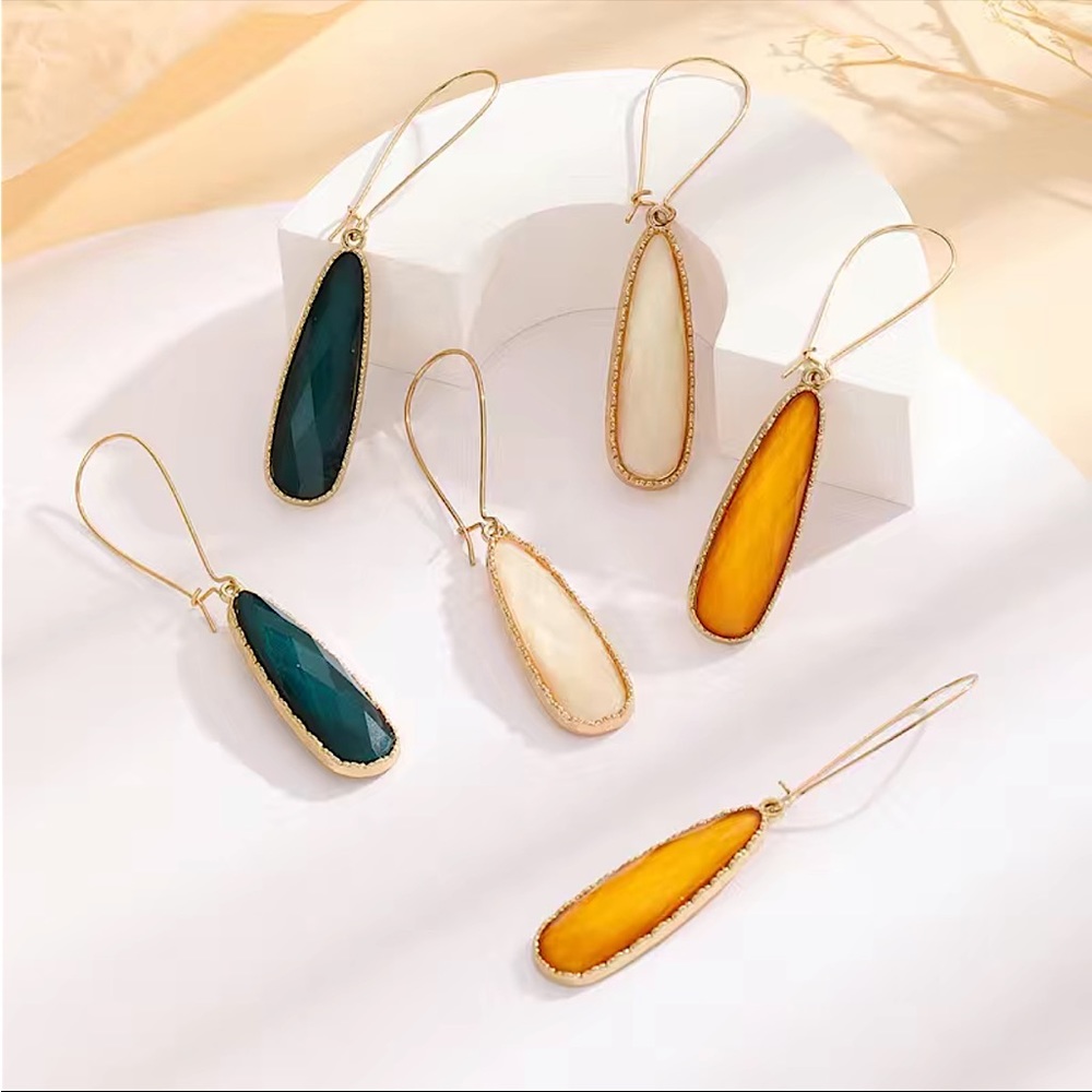 NWT 18k gold plated various color drop earrings in teal, apricot or cream new